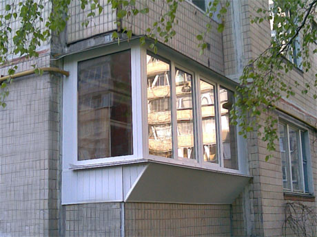 Остекление лоджий и балконов окнами ПВХ